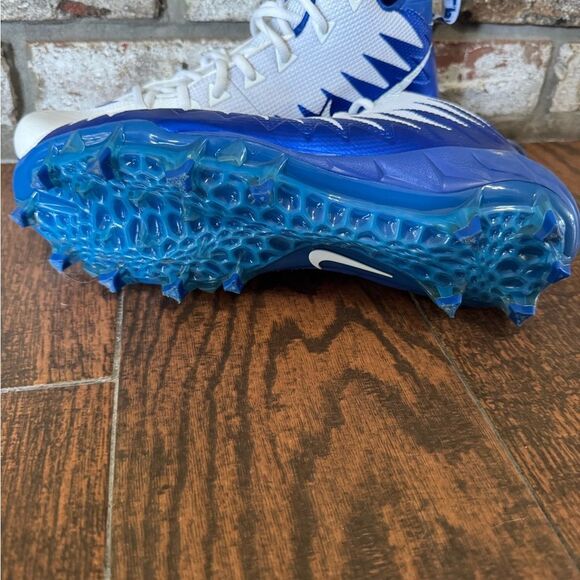 Nike White and Blue Athletic Cleats main image 8